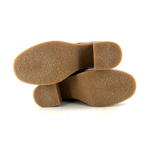 Load image into Gallery viewer, Boots Élastiqué Talon Trotteur Semelle Crêpe  Bi-Matière Kaki
