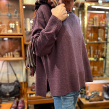 Load image into Gallery viewer, Pull Col Rond Bordeaux 100% Laine de Yak
