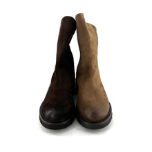 Load image into Gallery viewer, Boots Semelle Crantée Zippé Arrière en Cuir Vert
