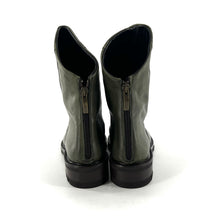 Load image into Gallery viewer, Boots Semelle Crantée Zippé Arrière en Cuir Vert
