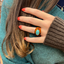Load image into Gallery viewer, Large Bague Ovale en Acétate Tortoise et Cabochon en Amazonite

