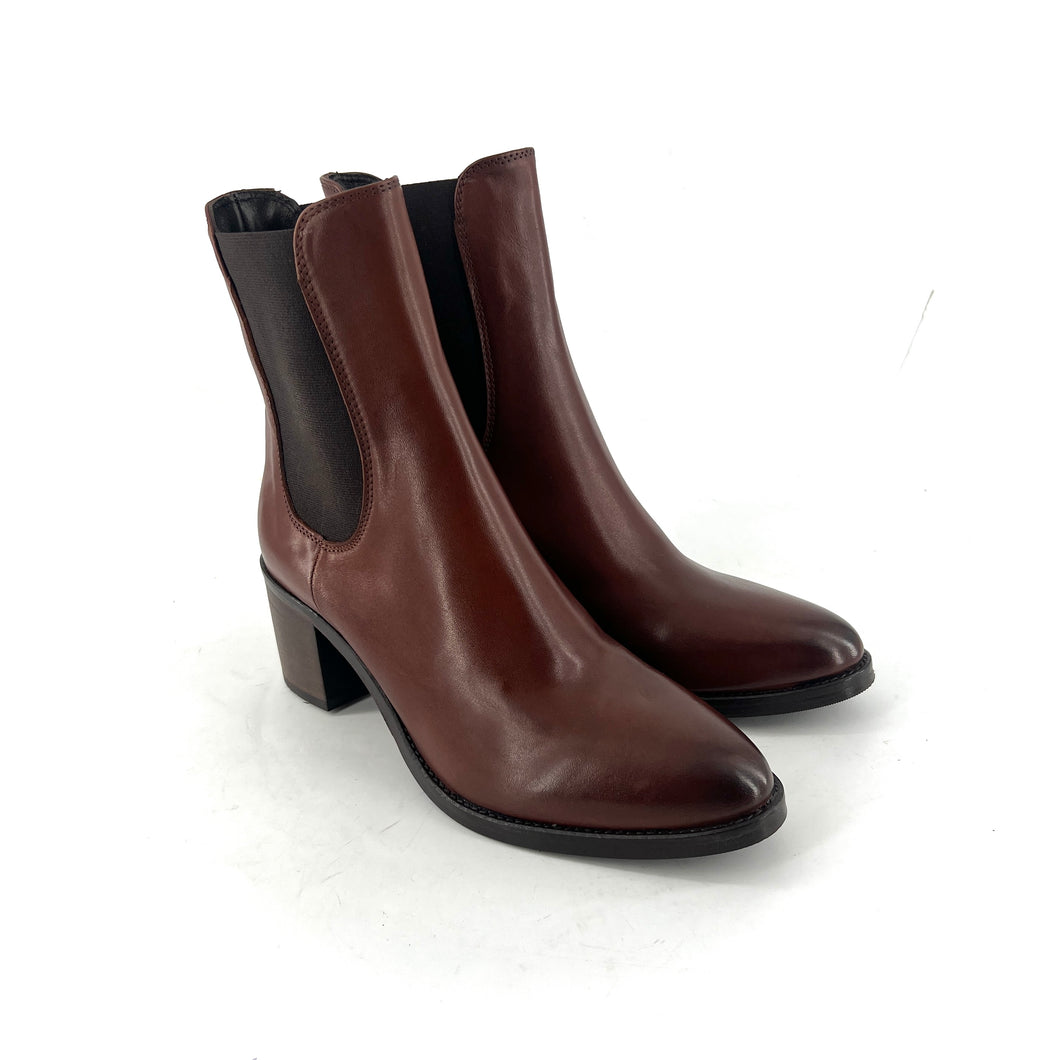 Boots Élastiqué Talon Trotteur en Cuir Camel