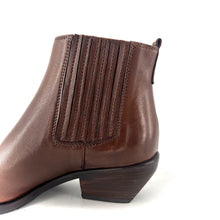 Load image into Gallery viewer, Boots Tiag Élastiqué en Cuir Marron
