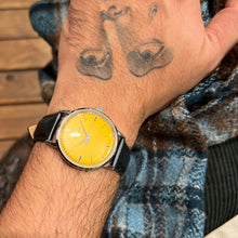 Load image into Gallery viewer, Montre TERTIO Yellow Black
