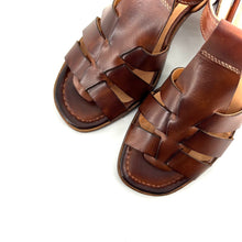 Charger l'image dans la galerie, Sandale Petit Talon Trotteur en Cuir Cognac
