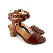 Charger l'image dans la galerie, Sandale à Talon Bride Cheville en Cuir Cognac
