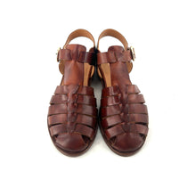 Load image into Gallery viewer, Sandale Méduse en Cuir Cognac
