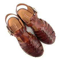 Load image into Gallery viewer, Sandale Méduse en Cuir Cognac
