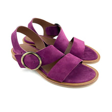 Charger l'image dans la galerie, Sandale en Daim Fuschia

