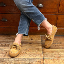 Charger l&#39;image dans la galerie, Chaussure Lacets MARIN en Daim Taupe

