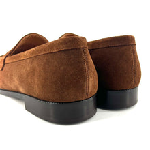 Load image into Gallery viewer, Élégant Mocassin en Daim Cognac
