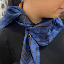 Load image into Gallery viewer, Carré de Soie CHETTHA &amp; PALMS Blue
