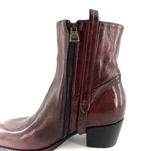 Charger l&#39;image dans la galerie, Boots Talon Trotteur Zippé Intérieur en Cuir Teak
