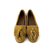 Load image into Gallery viewer, Mocassin Pompons et Patte Frangée en Daim Sable
