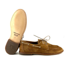 Load image into Gallery viewer, Derby "Chaussure Bateau" en Daim Sable
