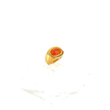 Charger l&#39;image dans la galerie, Large Bague Ovale en Plaqué Or et Cabochon Mandarine
