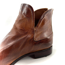Charger l&#39;image dans la galerie, Boots Zippé Arrière en Cuir Ultra Souple Cognac
