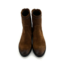 Load image into Gallery viewer, Boots Zippé Arrière en Daim Amber
