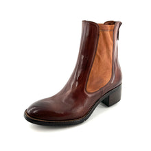 Load image into Gallery viewer, Boots Talon Trotteur Zippé Arrière en Cuir et Cuir Stretch Cognac
