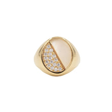 Load image into Gallery viewer, Bague de Petit Doigt HALO en Plaqué Or et Nacre Blanche
