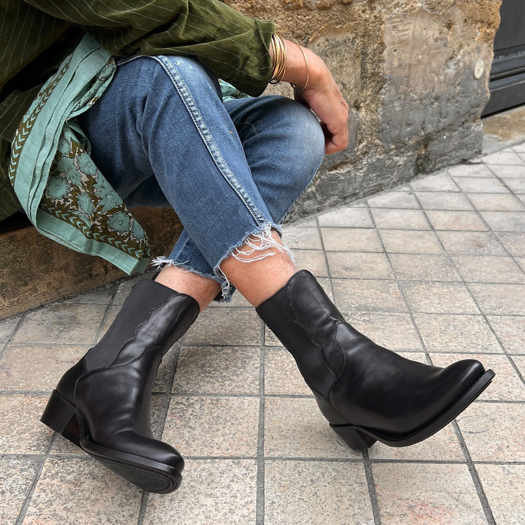 Boots Tiag Élastiqué en Cuir Noir