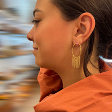 Load image into Gallery viewer, Boucle d'Oreille AMBRE M en Plaqué Or
