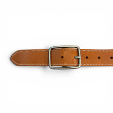 Charger l'image dans la galerie, Ceinture Boucle Rectangulaire Vieil Argent en Cuir Whisky
