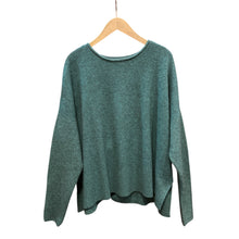 Load image into Gallery viewer, Pull Col Rond Turquoise 100% Laine de Yak
