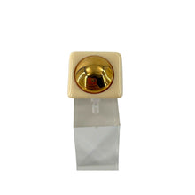 Load image into Gallery viewer, Bague Carrée en Acétate Ivoire et Cabochon Plaqué Or
