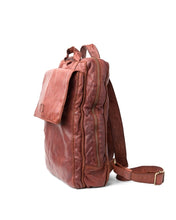 Load image into Gallery viewer, Sac à Dos en Cuir Camel
