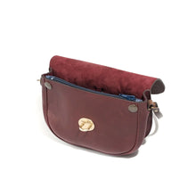 Load image into Gallery viewer, Mini Sac Postier JAVA en Cuir Tourbe

