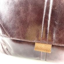 Load image into Gallery viewer, Sac VELA en Cuir Dark Brown
