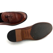 Charger l&#39;image dans la galerie, Mocassin à Pompons en Cuir et Cuir Texturé Armagnac
